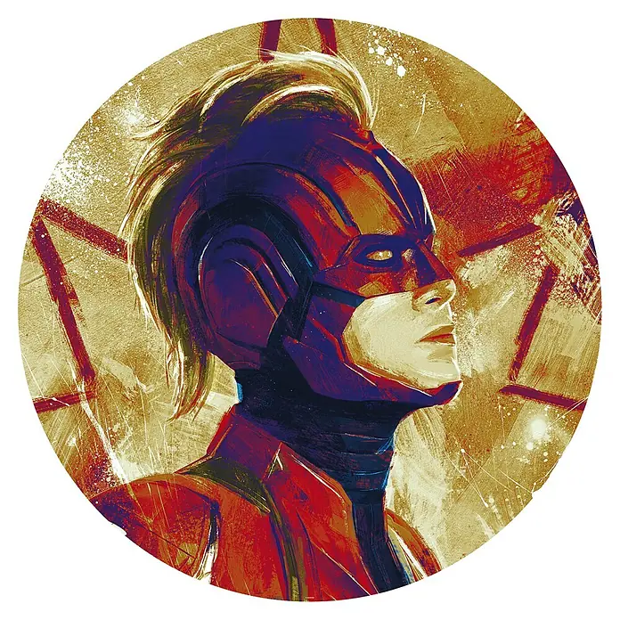 Komar Dots Fototapete rund Avengers Paint Captain Marvel Helmet - 125 cm, Selbstklebend - Porträt von Captain Marvel in einem einzigartigen Kunststil, ideal für Comic- und Superhelden-Fans.