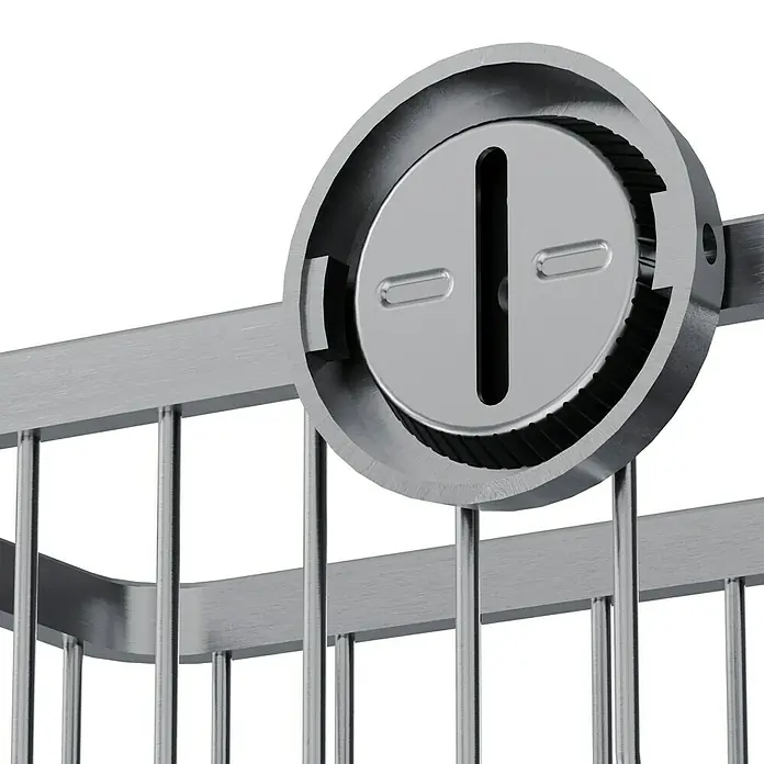 Camargue Paris Duschkorb Typ 1 - 12 x 28 x 7,5 cm, Edelstahl, Gebürstet - Nahaufnahme eines modernen Metallkorbes mit einem runden Drehknopf, der ein schlankes und funktionales Design aufweist.