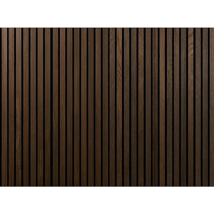 FibroTech Akustikpaneel Premium - Smoked Oak, 2.440 x 605 x 22 mm - Braune Holzpaneele mit vertikalen Streifen und subtilen Schatten, die eine moderne und elegante Wandverkleidung ergeben.