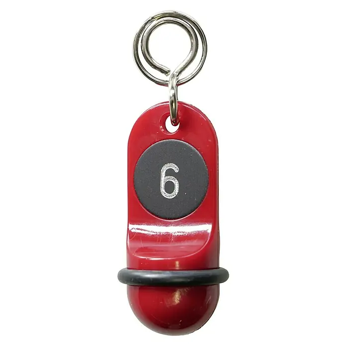 Reiher Schlüsselanhänger Junior Nr. 6 - Länge: 60 mm - Roter Schlüsselanhänger mit der Nummer 6 und einem Metallring zur einfachen Befestigung an Schlüsseln oder Taschen.