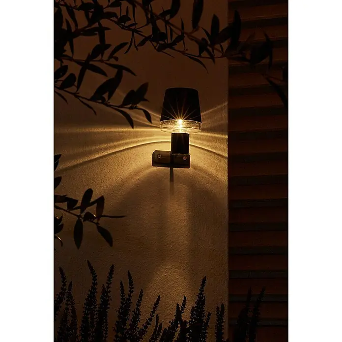 Luxform Cala D'Or Aplique solar para exterior - L x An x Al: 8 x 8 x 13,5 cm, Negro - Un moderno aplique de pared exterior negro emite una luz cálida, creando un ambiente acogedor. Perfecto para jardines y terrazas. Diseño elegante.