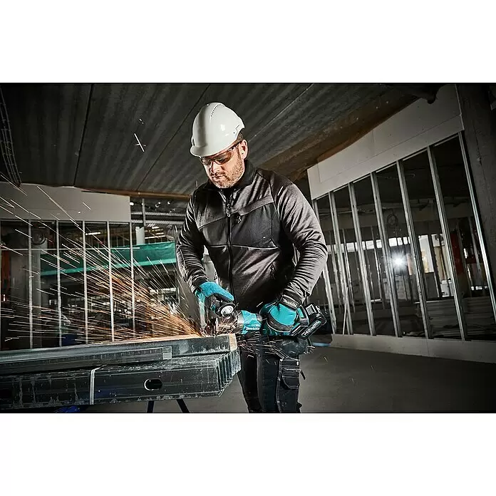 Makita XGT 40V max. Akku-Winkelschleifer GA013GZ - Ohne Akku, Leerlaufdrehzahl: 8.500 U/min - Anwendungsbeispiel