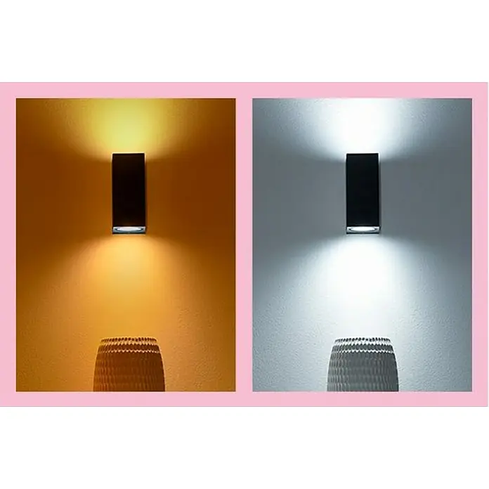 Philips Wiz LED-Außenwandleuchte Up & Down - 5 W, L x B x H: 9,2 x 6,8 x 15 cm, Schwarz, RGBW - Lichteffekte mit Wandleuchten: Vergleich von warmweißem und kaltweißem Licht für eine stimmungsvolle Beleuchtung im Raum.
