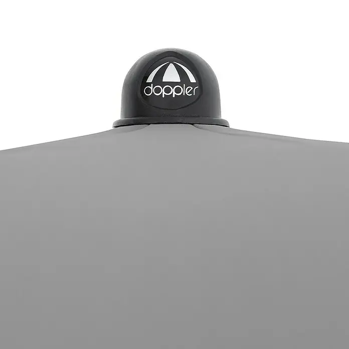 Doppler Active Marktschirm rund Green Edition - Hellgrau, Durchmesser Bespannung: 208 cm - Nahaufnahme eines Doppler Sonnenschirms, der Qualität und Schutz verspricht, ideal für sonnige Tage im Freien.