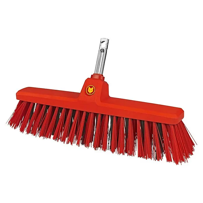Wolf-Garten Multi-Star Großraumbesen SB 400 M - 37 cm, Material Borsten: Kunstfasern - Roter Wolf-Garten Kehrbesen mit Metallstielaufnahme, ideal für die Reinigung von Wegen und Terrassen. Robuster Besen mit strapazierfähigen Borsten.