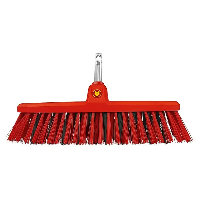 Wolf-Garten Multi-Star Großraumbesen SB 400 M - 37 cm, Material Borsten: Kunstfasern - Eine rote Wolf Garten Kehrmaschine mit schwarzen und roten Borsten, perfekt für die Reinigung von Außenbereichen. Robuster und praktischer Helfer.