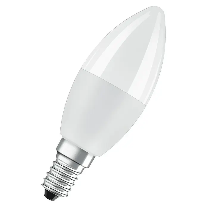 Osram LED-Lampen Set Kerzenform E14 2er Set mit Fernbedienung und Farbsteuerung - E14, Dimmbar, RGBW, 470 lm, 4,9 W - Nahaufnahme einer LED-Kerzenlampe mit E14-Sockel, ideal für stimmungsvolle Beleuchtung.
