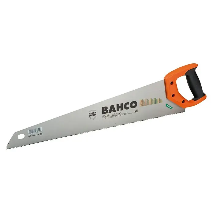 Bahco Handsäge Fuchsschwanz NP-22 - Blattlänge: 550 mm, Holz - Nahaufnahme einer Bahco PrizeCut Handsäge mit orangefarbenem Griff und scharfem Sägeblatt, ideal für präzise Holzarbeiten.