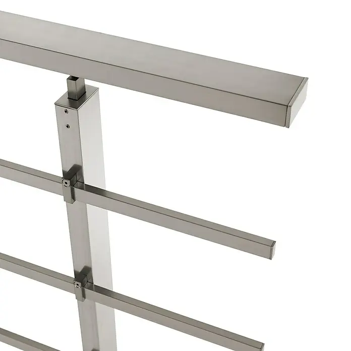 Dolle Geländer-Set PS 301 - Seitenmontage, Aluminium, Dark Grey, Eckig, Länge: 150 cm - Detailansicht eines modernen Edelstahlgeländers mit klaren, horizontalen Linien und minimalistischem Design.