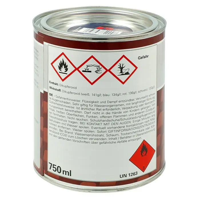 F18 Hartantifouling - Blau, 750 ml - Dose mit Dikupferoxid und Gefahrenhinweisen.