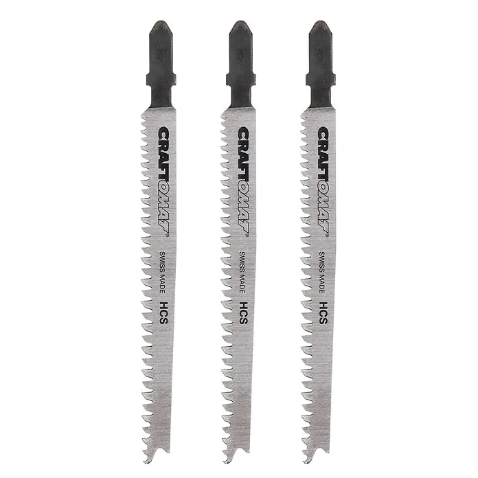 Craftomat Stichsägeblatt T 234 X - T-Schaft, 3 Stk. - Drei Stichsägeblätter der Marke Craftomat, Swiss Made HCS, für präzise Schnitte in verschiedenen Materialien, präsentiert auf schwarzem Hintergrund.