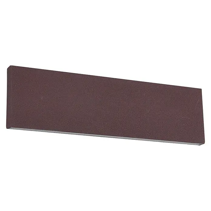 Trio Lighting Aplique de pared Concha - 12 W, L x An x Al: 4,5 x 8 x 28 cm, Óxido - Primer plano de un bloque de lijar con una superficie oscura y grano fino, ideal para alisar superficies.