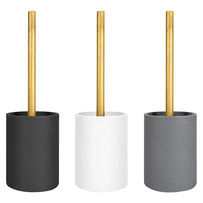 Escobillero de suelo Laos - Plástico, Negro - Tres juegos de escobillas de inodoro en negro, blanco y gris con mangos de madera, accesorios de baño elegantes para un look moderno.