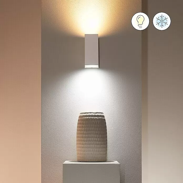 Philips Wiz LED-Außenwandleuchte Up & Down - 5 W, L x B x H: 9,2 x 6,8 x 15 cm, Weiß, RGBW - Stimmungsaufnahme