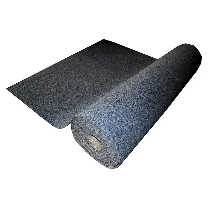 Moqueta a metros Forza - Ancho: 200 cm, 100 % polipropileno, Azul Marino - Un rollo de moqueta azul, parcialmente desenrollado para mostrar parte de su longitud. Ideal para revestimientos de suelos.