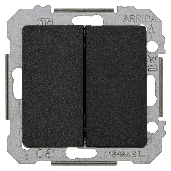 Siemens DELTA Mega Serienschalter SIE039413 - Carbon Metallic, Glänzend, Unterputzmontage, 10 A - Dunkelgrauer Doppel-Lichtschaltereinsatz mit strukturierter Oberfläche auf einem Metallmontagerahmen für Elektroinstallationen.