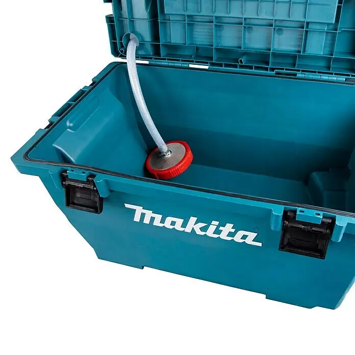 Makita LXT 18V Akku-Hochdruckreiniger DHW080ZK - 36 V, Ohne Akku, 80 bar, Fördermenge: 380 l/h - Offener türkiser Makita-Koffer mit Schlauch, rotem Filter und Wasser innen. Mit Makita-Logo, schwarzen Verschlüssen und Gummidichtung.