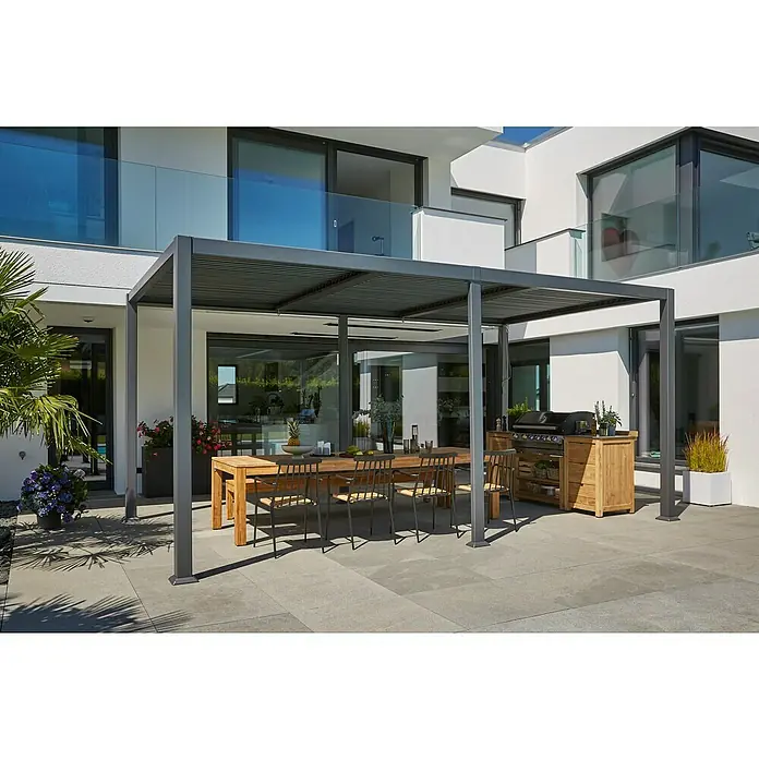 Sunfun Zoe Módulo de cocina exterior Armario con cajones - Marrón, An x Pr x Al: 58 x 63 x 92 cm, Madera de teca - Imagen de una pérgola moderna con lamas ajustables, una mesa de comedor y una zona de parrilla, que ofrece una experiencia elegante al aire libre.