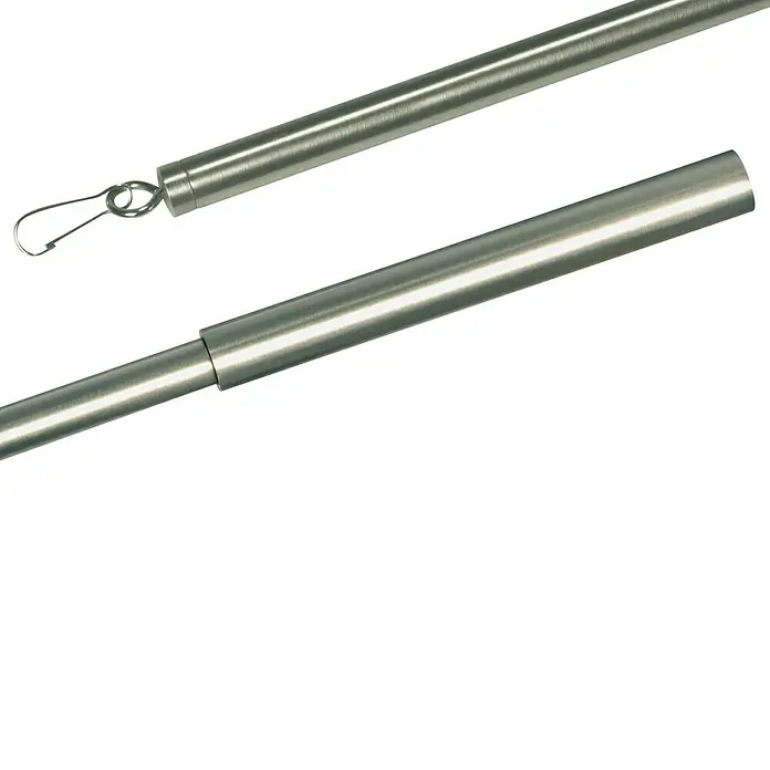Expo Ambiente Schleuderstab - Edelstahloptik, 100 cm - Detailaufnahme einer ausziehbaren Gardinenstange aus gebürstetem Edelstahl mit Haken zur Aufhängung von Gardinen.