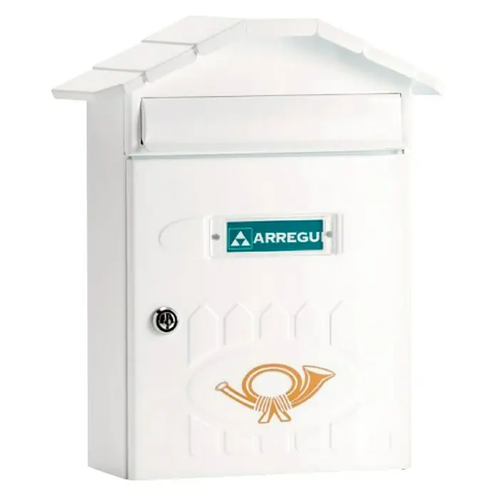 Arregui Villa Buzón de pared E-5001 - L x An x Al: 24 x 10 x 36 cm, Blanco, Acero - Buzón blanco Arregui con motivo de corneta de correo en la puerta y diseño de tejado a dos aguas. Práctico y decorativo.