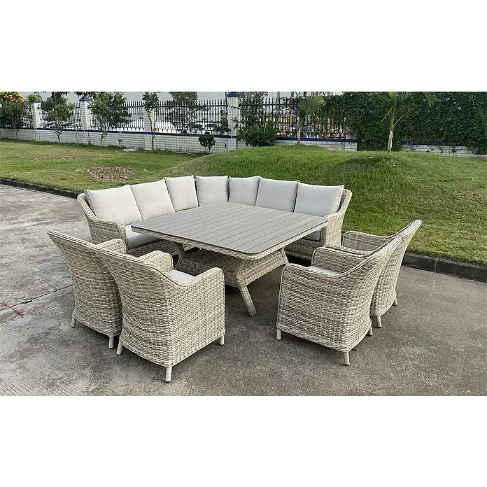 Sunfun Conjunto de muebles Milwaukee - 8 pzs., Ratán sintético, Arena - Juego de comedor de exterior con mesa y sillas de ratán. El conjunto de salón ofrece mucho espacio para la relajación y el entretenimiento al aire libre.