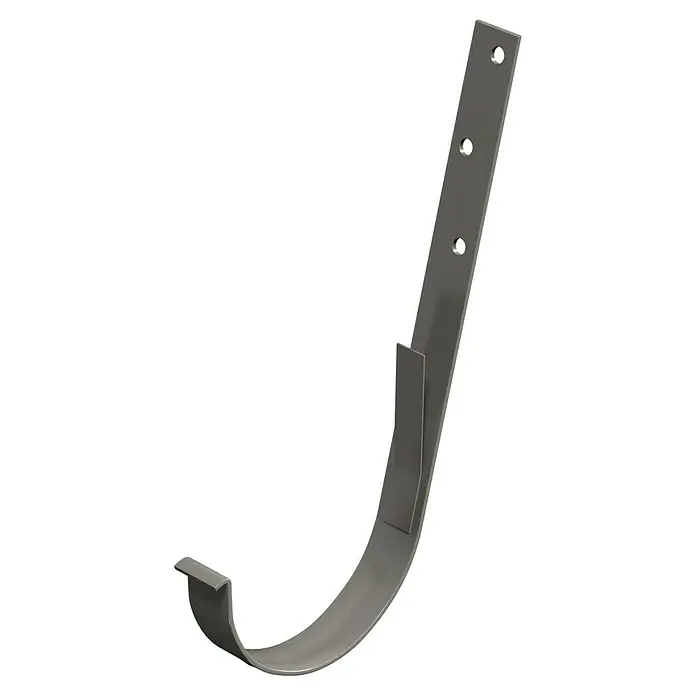 Marley Rinneneisen - Nennweite: 100 mm, Stahl, Grau - Nahaufnahme eines robusten, grauen Dachrinnenhalters mit drei Löchern zur sicheren Befestigung und einem stabilen, gebogenen Profil zur Aufnahme der Dachrinne.