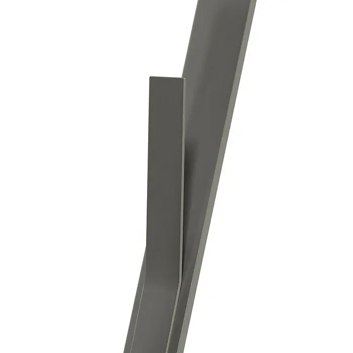 Marley Rinneneisen - Nennweite: 100 mm, Stahl, Grau - Nahaufnahme einer modernen, grauen Halterung, die sich ideal zur Organisation von Gegenständen eignet und ein minimalistisches Design aufweist.