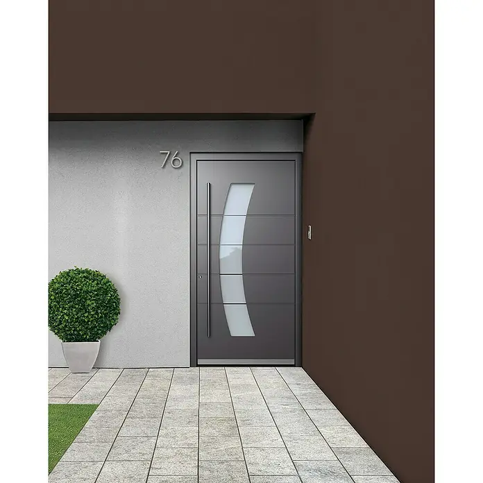 Portofino Haustür 707PF - 110 x 210 cm, DIN Anschlag: Links, Anthrazit Metallic/Verkehrsweiß matt - Graue Haustür mit Glaselement und Hausnummer 76. Moderne Außengestaltung mit Pflanze und Steinboden.