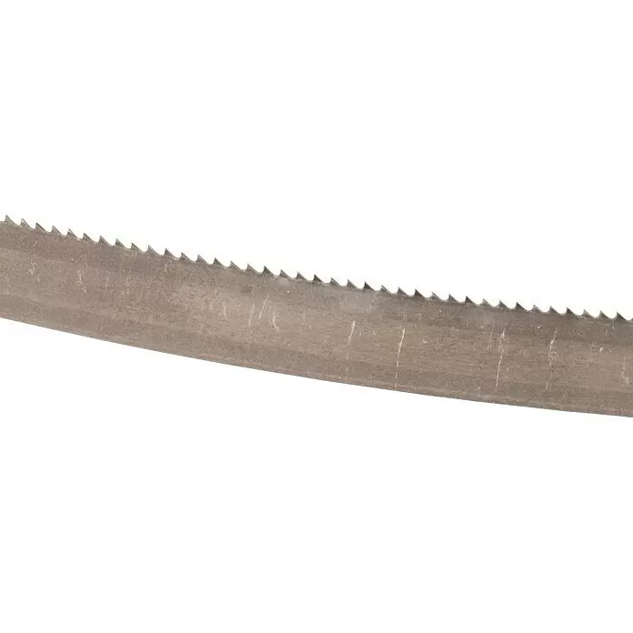 Güde Bandsägeblatt - L x B: 1.140 x 13 mm, Anzahl Zähne: 14 Stk. - Nahaufnahme eines gebrauchten Metallbandsägeblattes mit scharfen Zähnen und Gebrauchsspuren.