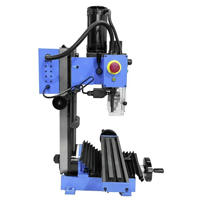 Güde Bohr- & Fräsmaschine GBF 550 - 350 W, 0 U/min - 2.500 U/min, Größe Arbeitstisch: 400 x 92 mm - Nahaufnahme einer blauen Fräsmaschine mit Bedienelementen, Schläuchen und einem schwarzen Motor, ideal für Werkstattprojekte.