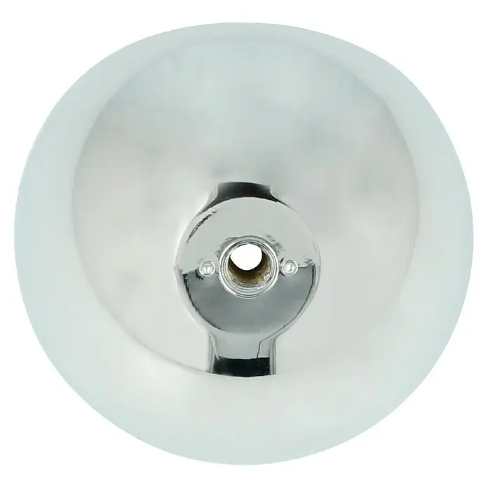 Häfele Pomo para muebles - Tipo de tirador del mueble: Botón, Plástico, Cromado, Verde - Primer plano del cabezal de un grifo cromado, destacando su acabado brillante y la abertura central.