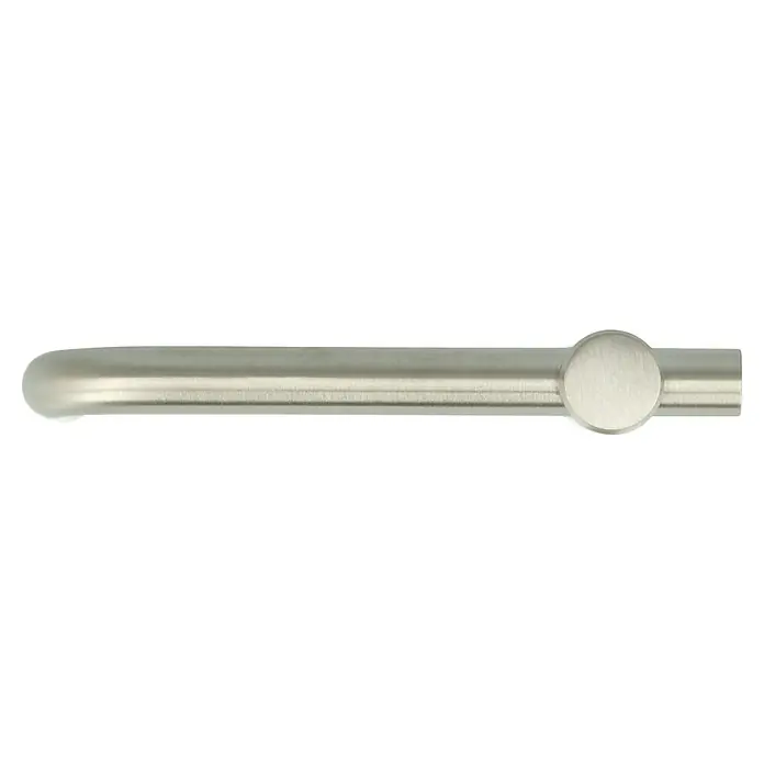 Häfele Tirador para muebles - Tipo de tirador del mueble: Barra, Distancia entre orificios: 64 mm - Un primer plano de un caño plateado para accesorios de baño, que muestra un diseño moderno y minimalista. El caño tiene forma cilíndrica con un extremo redondo.