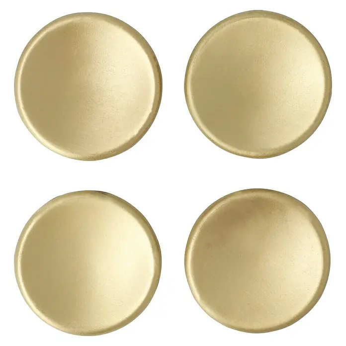 Möbelknopf-Set - 4 Stk., Ø x H: 40 x 14 mm, Sonstige - Nahaufnahme von vier goldenen Metallknöpfen auf schwarzem Hintergrund.