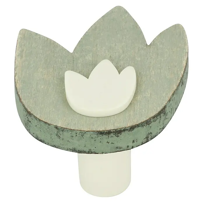 Möbelknopf-Set Tulpe - 2 Stk., Typ Möbelgriff: Knopf, Ø x H: 57 x 32 mm, Holz, Lackiert - Nahaufnahme einer hölzernen Blumendekoration mit mintgrünem Blattwerk und einer kleinen weißen Blüte, ideal für frühlingshafte Akzente.