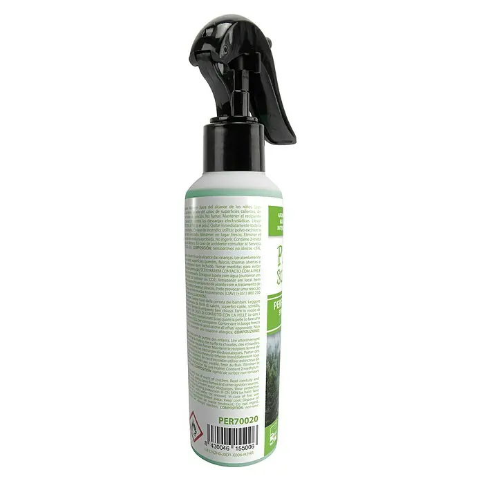 Spray ambientador de coche - Pino, 200 ml - Imagen de un frasco de spray. Refrescante ambientador en spray con notas fragantes, ideal para crear un ambiente agradable en casa.