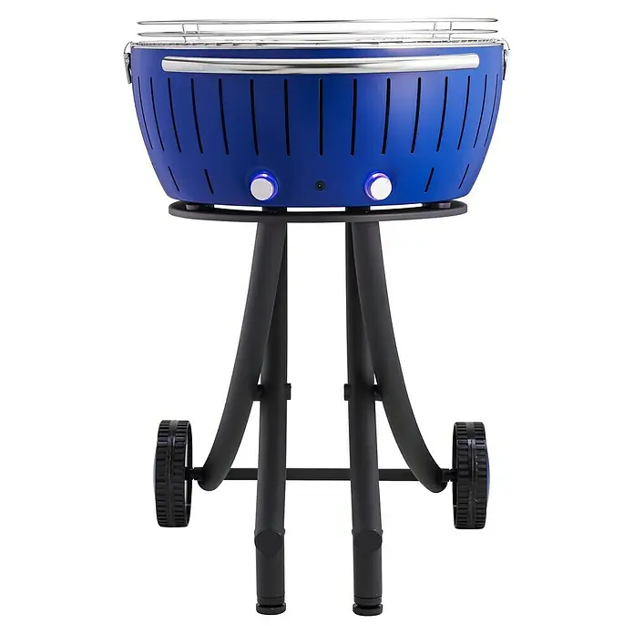 LotusGrill Holzkohlegrill XXL - Durchmesser Grillfläche: 57,6 cm, Tiefblau - Blauer Holzkohlegrill mit Rädern und verchromtem Grillrost, ideal für Sommergrillabende im Freien.