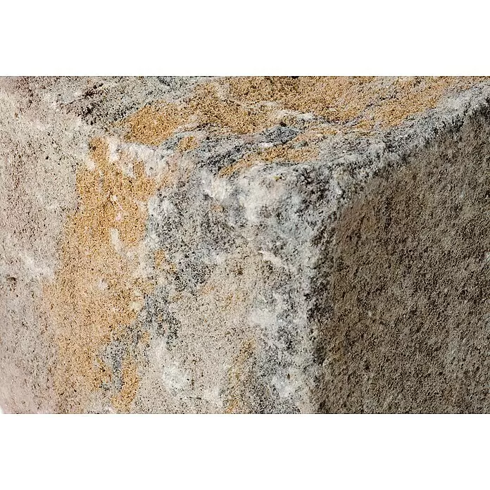 Diephaus Stamford Blockstufe - Muschelkalk, 50 x 34,5 x 15 cm, Beton - Strukturierte Steinoberfläche mit braunen, grauen und weißen Naturmustern.