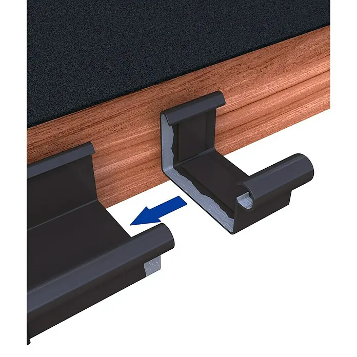 FunkeGruppe Rinnenverbinder - Nennweite: 70 mm, Kunststoff, Grau - Die Abbildung zeigt die Montage eines Dachrinnensystems mit Pfeilrichtung für die Installation. Eine detaillierte Ansicht der Verbindungselemente.