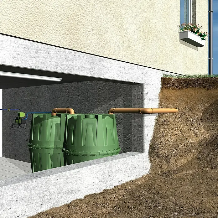 4rain Zisterne Herkules - Gesamt Fassungsvermögen: 4.800 l, 3 Stk., Dunkelgrün - Zwei grüne Regenwassertanks sind in einem Kellerraum aufgestellt, verbunden durch ein Rohrsystem für die Wassernutzung.