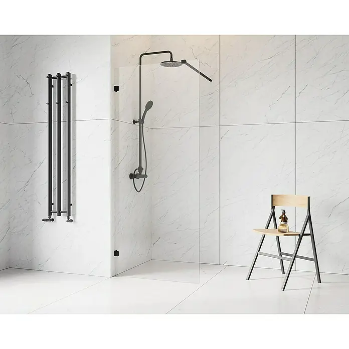 Camargue Air Duschwand - B x H: 87,5 x 200 cm, Beschichtet, Schwarz - Ein modernes Badezimmer mit einer stilvollen Duschkabine aus Glas und einem Handtuchwärmer in Schwarz.