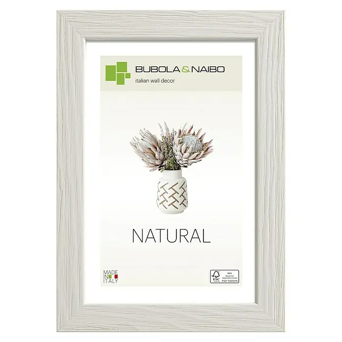 Bubola & Naibo Marco de madera Tulipa - 60 x 80 cm, Gris natural - La imagen muestra un marco de fotos blanco con la impresión "BUBOLA & NAIBO Natural", una elegante decoración de pared para tu hogar.