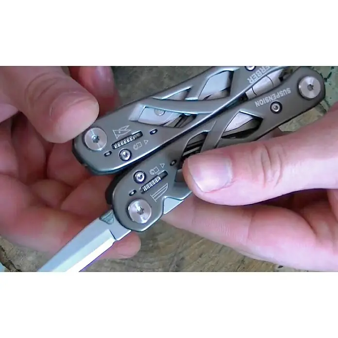 Gerber Alicates multiuso plegable Suspension - Acero inoxidable - Herramienta multifunción con hoja plegable. Esta práctica herramienta es una compañera ideal para llevar a cualquier lugar y ofrece funciones versátiles.