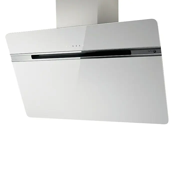 Turboair Campana extractora Thunder - Ancho: 90 cm, 757 m³/h, Blanco - Primer plano de una campana extractora blanca con panel de control y logotipo, que garantiza un aire limpio en la cocina moderna.