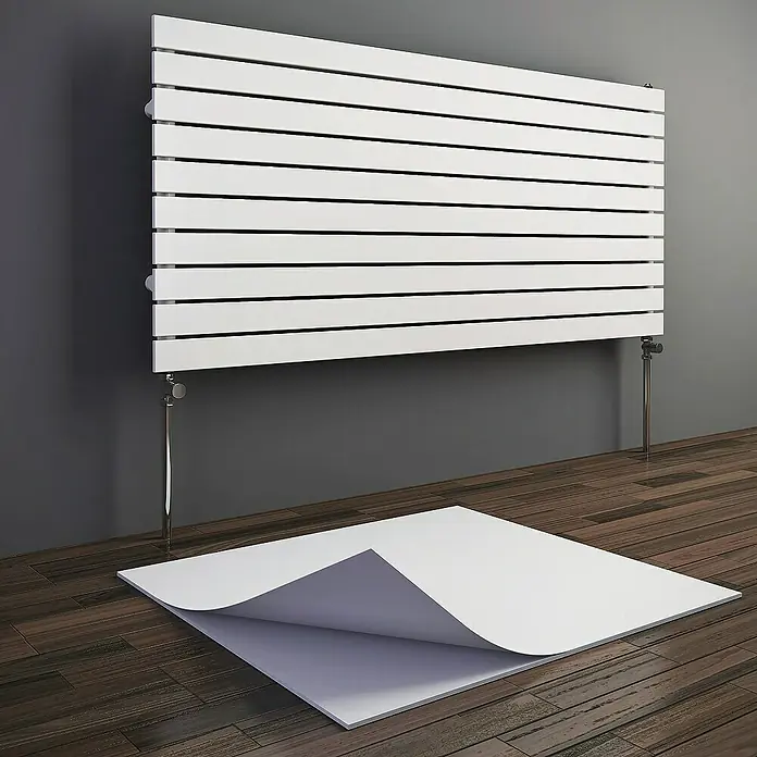 Nmc Heizkörper-Dämmung noma®reflex plus Heizkörperreflex-Platte - 50 cm x 50 cm x 3 mm, 6 Stk. - Ein horizontaler Heizkörper mit flachen Paneelen, der an einer grauen Wand montiert ist. Unter dem Heizkörper befindet sich ein weißes Blatt Papier.