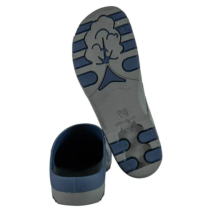 Gartenclogs - Schuhe geeignet für: Herren, Schuhgröße: 45, Navy - Nahaufnahme der Sohle eines blauen Clogs mit Größenangaben, die auf "Made in Italy" hinweisen.
