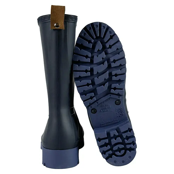 Gummistiefel - Schuhgröße: 46, Navy - Marineblaue Gummistiefel mit markanter Sohle, die die italienische Herstellung und Größenangaben zeigt.