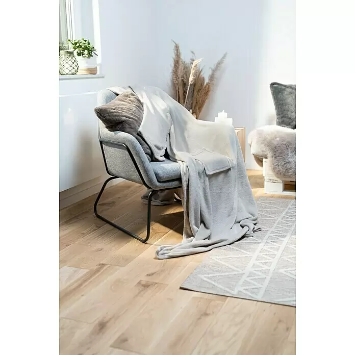 Decke Giny Ärmel - Pumice Stone, 200 x 150 cm, 100 % Polyester - Stimmungsaufnahme