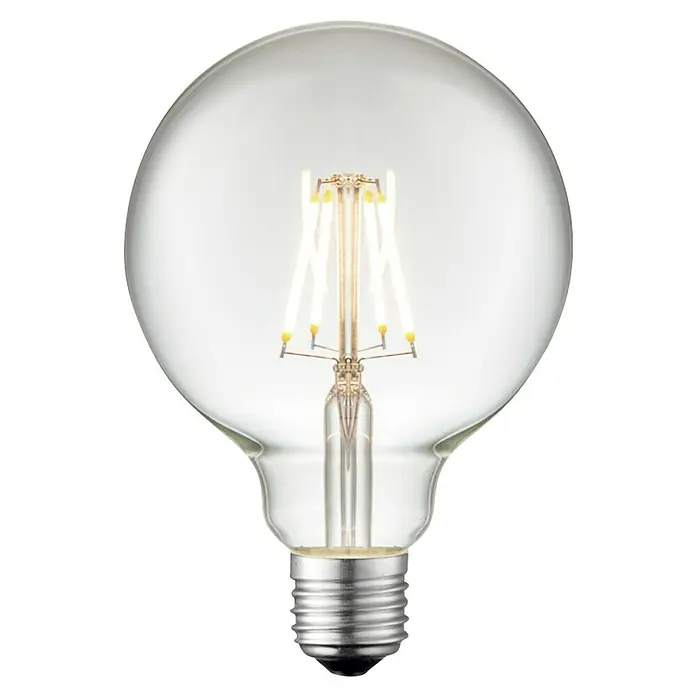 Home Sweet Home LED-Lampe Vintage Globe-Form E27 - E27, Dimmbar, Neutralweiß, 350 lm, 4 W, Farbe: Klar - Nahaufnahme einer klaren Globus-LED-Glühbirne mit dekorativen Glühfäden und silbernem Sockel auf schwarzem Hintergrund.