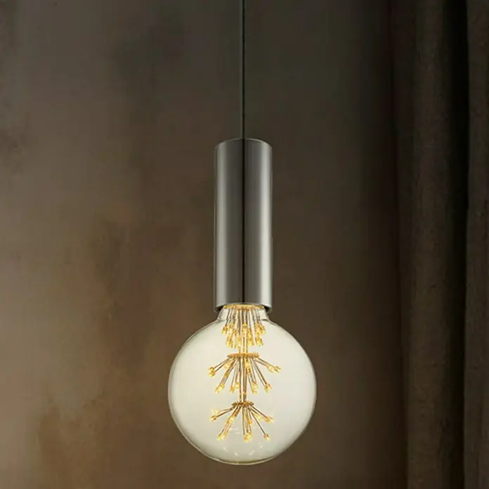Home Sweet Home LED-Lampe Vintage Globe-Form E27 - E27, Nicht Dimmbar, Warmweiß, 100 lm, 1,5 W - Moderne Hängelampe mit einer runden Glühbirne und einem silbernen Zylinder. Elegantes Design für stilvolle Beleuchtung im Raum.
