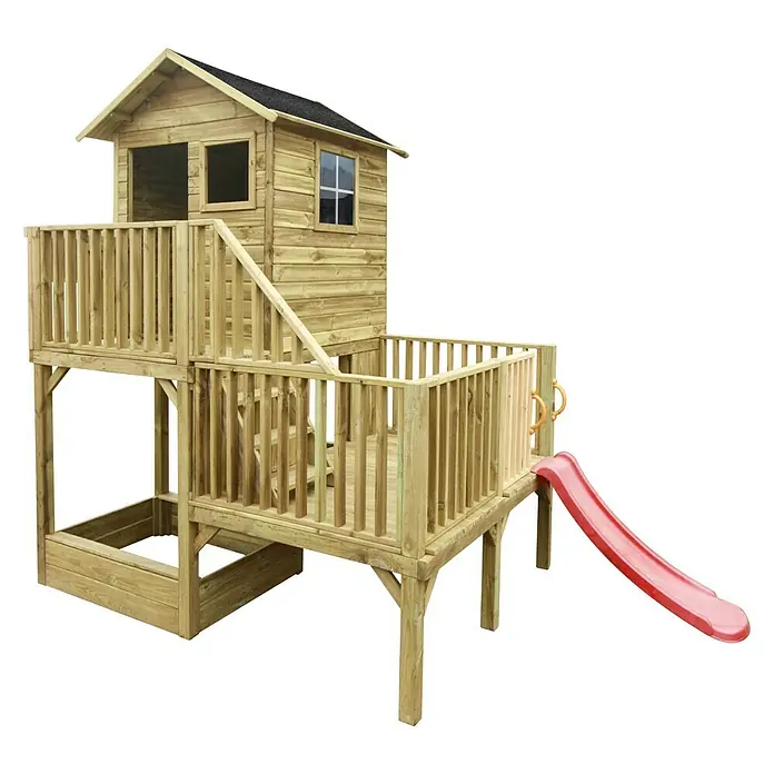 Spielhaus Tom 60 - L x B x H: 226,5 x 176 x 272 cm, Holz, Natur/Rot - Ein zweistöckiges Holzspielhaus mit Rutsche, das Kindern stundenlangen Spaß im Garten bietet.